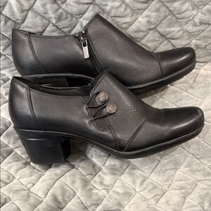 Clark’s Ultimate Comfort Collection Leather Dress shoes